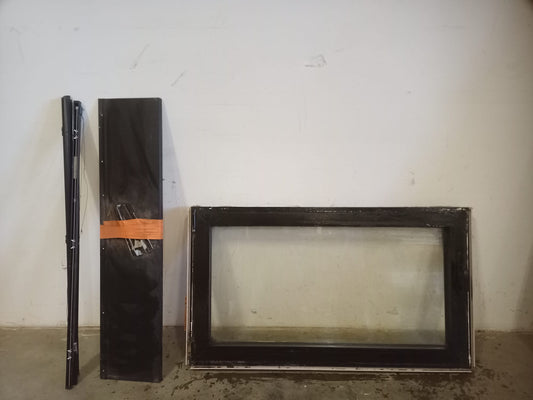 Raam - ALU - Zwart - Kipstand + Vensterbank en zonnewering 132x75