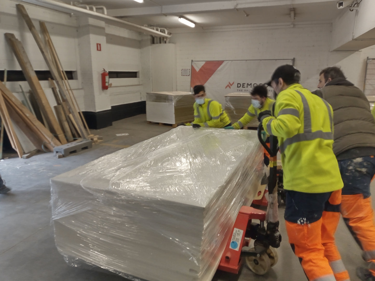Melamine 12mm - Volle platen +700 m² beschikbaar!