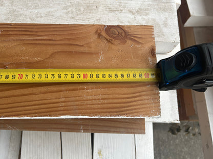 Korte Douglas balken 16,5 x 6,5 cm x 92 cm (deels wit geverfd)