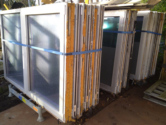 Aluminium raam 243*162.5 cm met 2 vleugels + 20 stuks! incl Jaloezieën en venstertablet