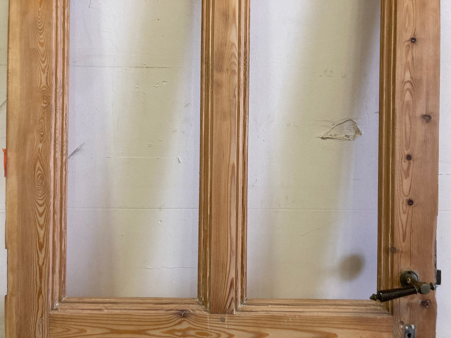 Houten binnendeur met venster- afgeschuurd (219 x 85)